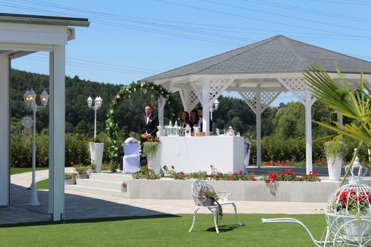 Landhotel Grabinger Schwandorf in Bayern Exterior foto